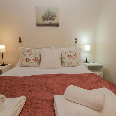Robins Nest Appartement Whitby Buitenkant foto