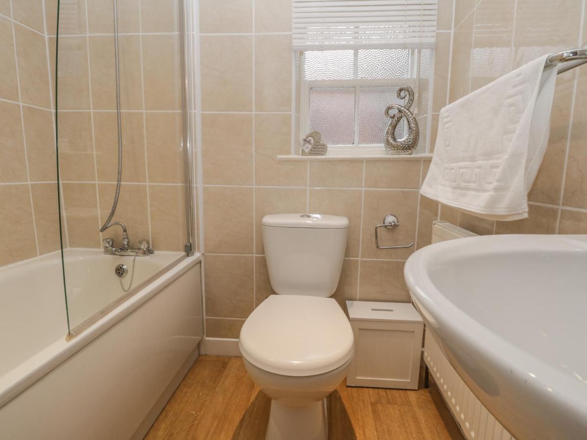 Robins Nest Appartement Whitby Buitenkant foto