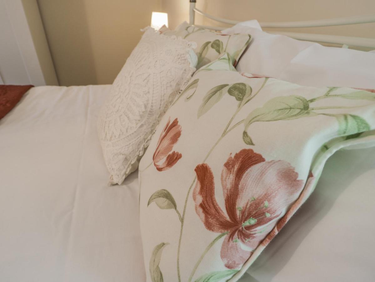 Robins Nest Appartement Whitby Buitenkant foto
